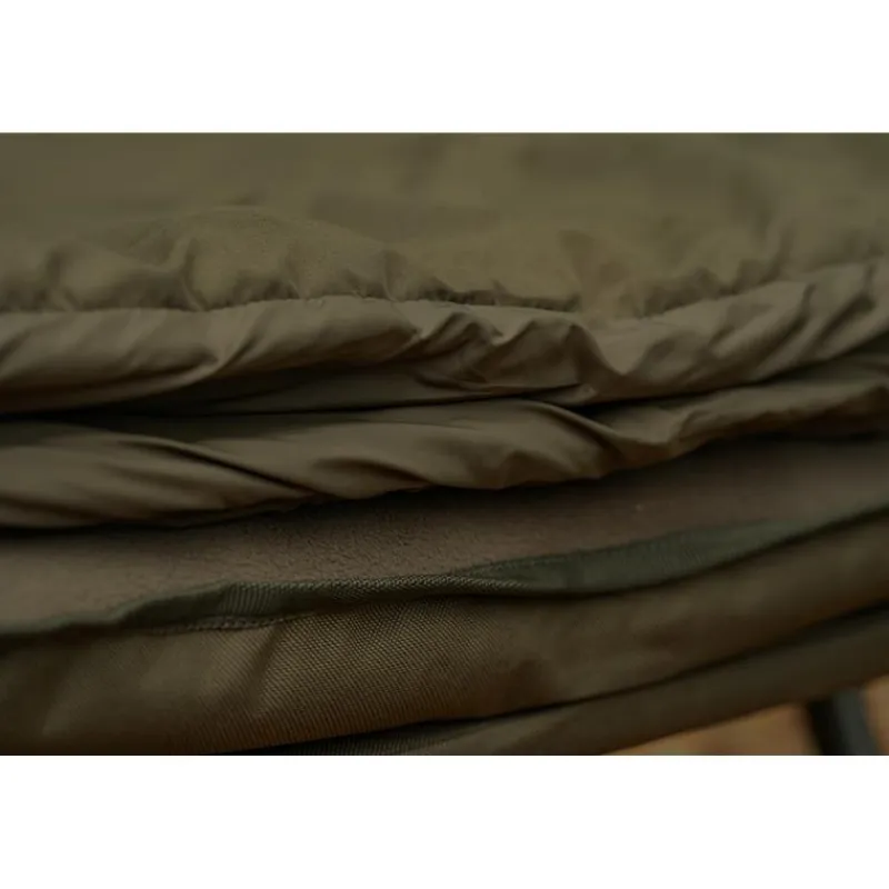 Avid Carp Bedchair Revolve System